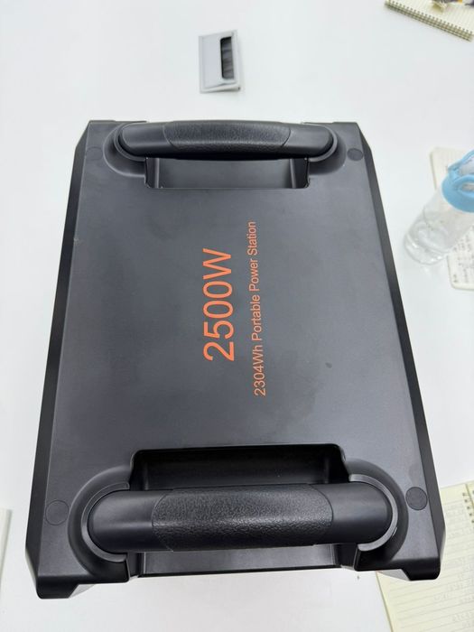 Зарядна станція SolarPlay Q2402M LifePo4 2500w на 2304Wh