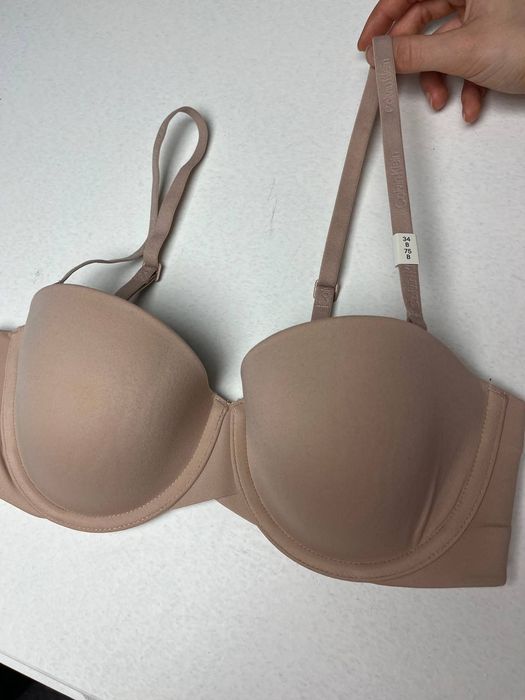 Бюстгальтер Calvin Klein