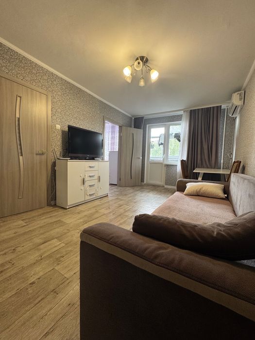 Продаю 4 кім в центрі