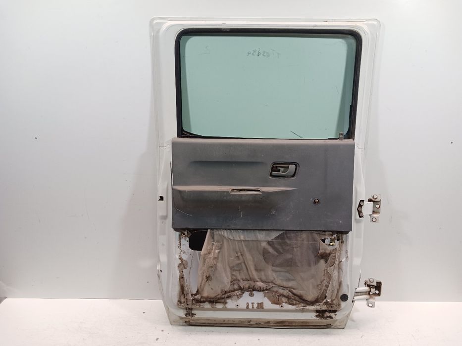 Porta trás esquerda MITSUBISHI Canter (FB7, FB8, FE7, FE8) VII