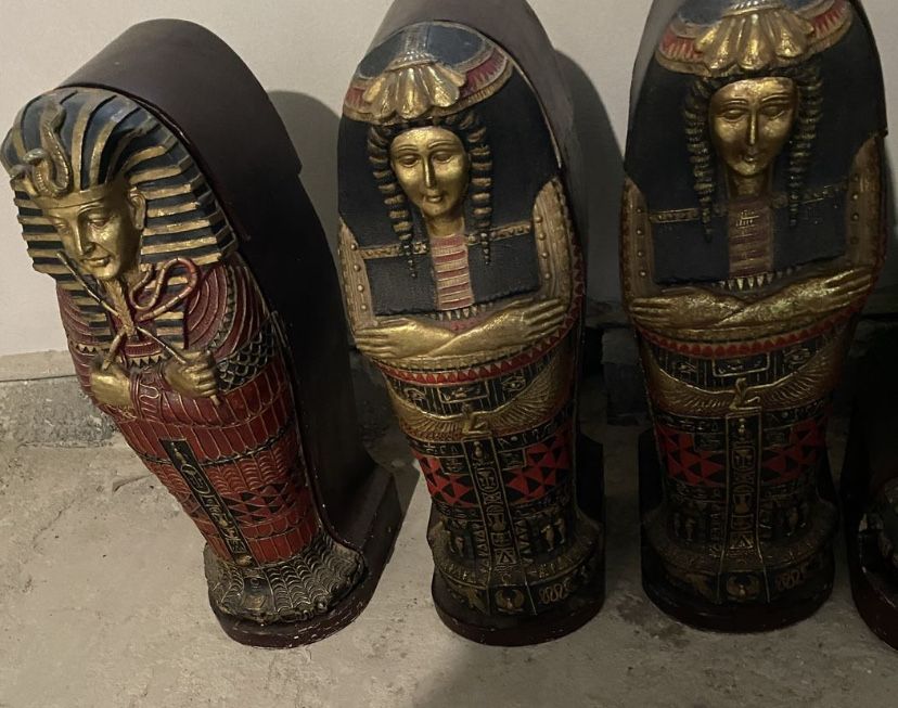 Szafki  na plyty cd lub inne drobne rzeczy ozdoba salon komplet mumii