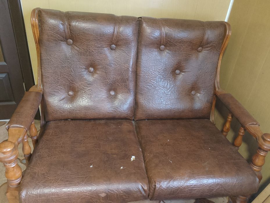 Продам б.у комплект не розбірний.ручної роботи.самовивіз.7500