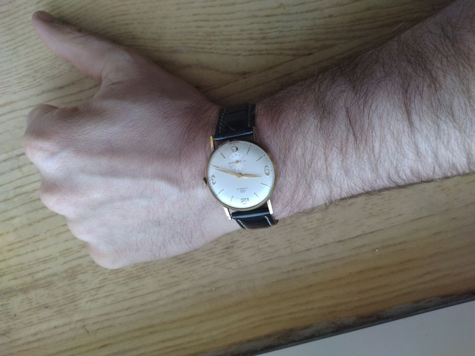 Zegarek mechaniczny UNO
