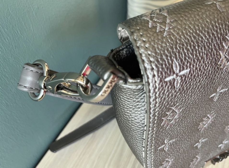 Torebka nobo srebrna