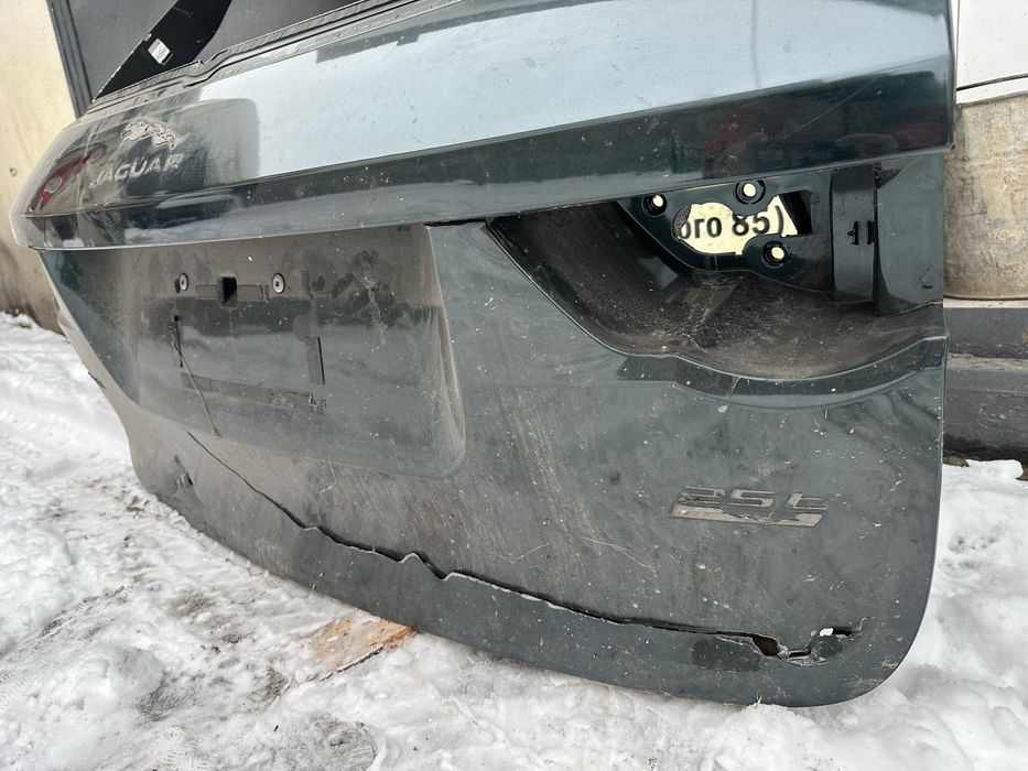 F-Pace кришка багажника