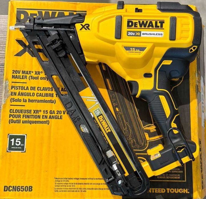 Gwoździarka akumulatorowa DeWalt 15GA 20V DCN650B
