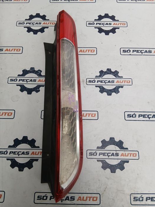 FAROLIM DIREITO AZUL FORD FOCUS III 1.6 16V  ANO: 2011