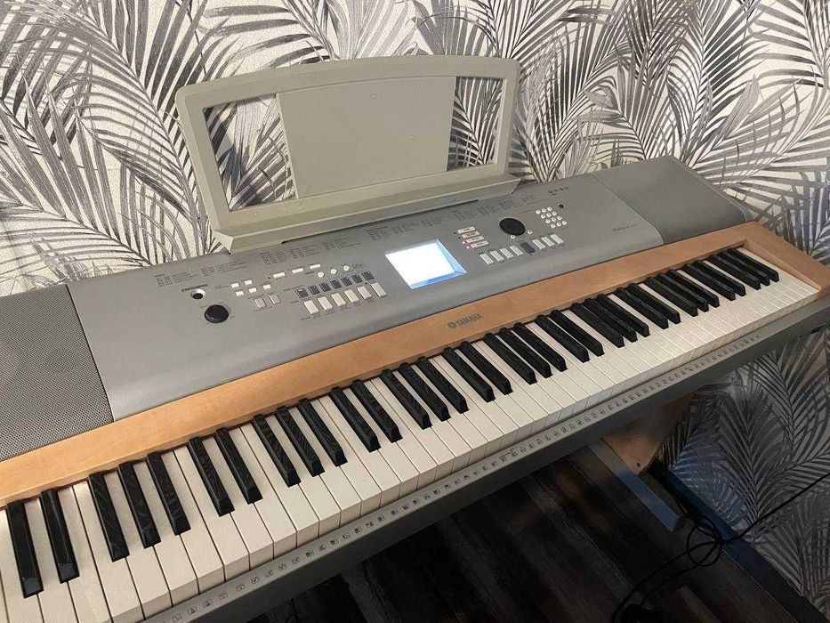 Синтезатор Yamaha Portable Grand DGX-620