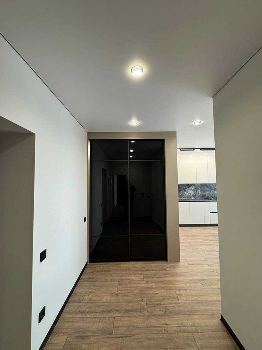 1 кімнатна квартира на Щасливому з ремонтом !