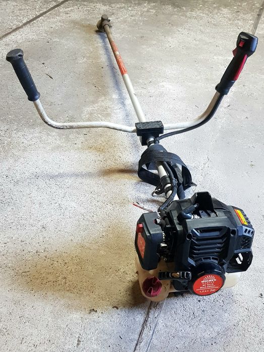 Бензокоса Vitals