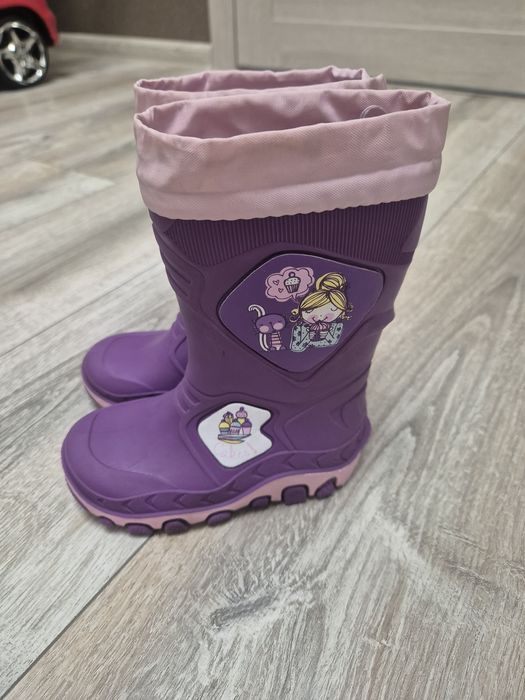 Продам дитяче взуття