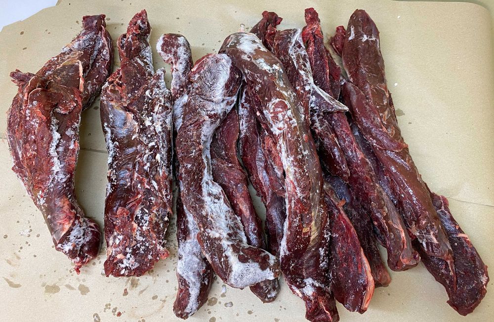 Вырезка Косули.Вырезка Оленя.Вырезка Кабана.Дичь.Мясо.Мясо дичи.