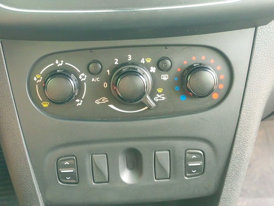 Dacia logan MCV 2016г.в.