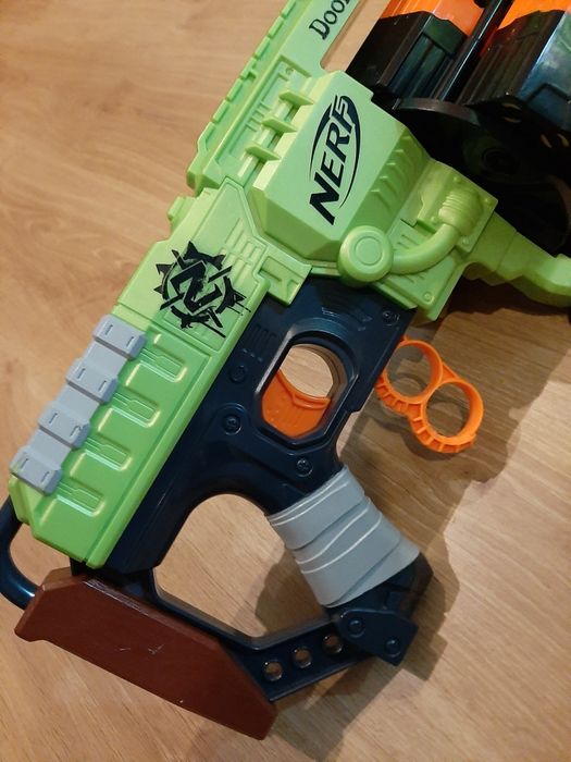 Nerf Zombie Doominator