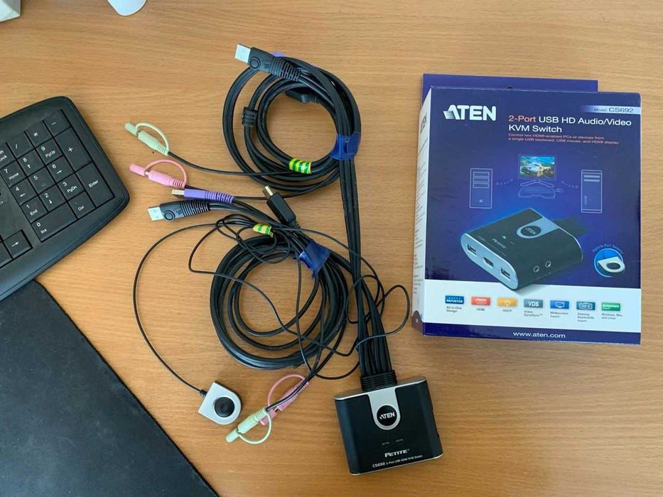 KVM-перемикач ATEN CS692-AT 2-портовий USB