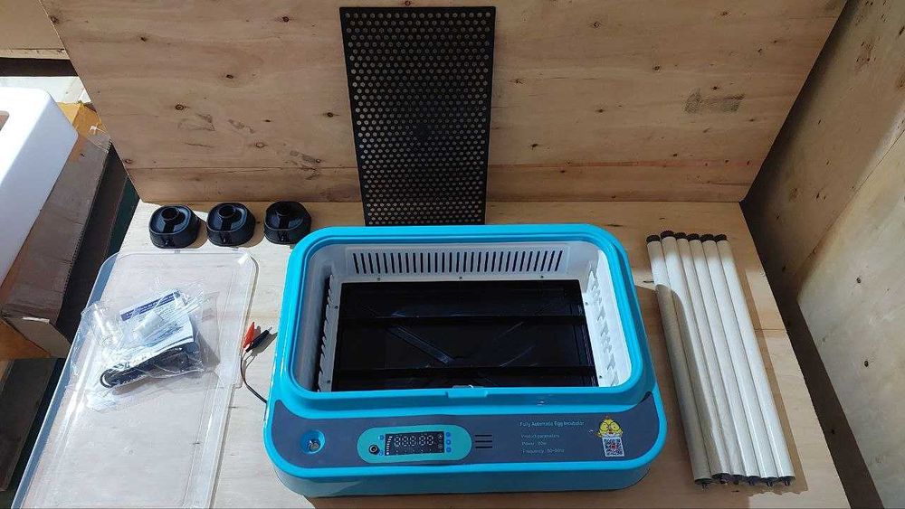 Автоматический инкубатор WQ-36U, 36 куриных яиц