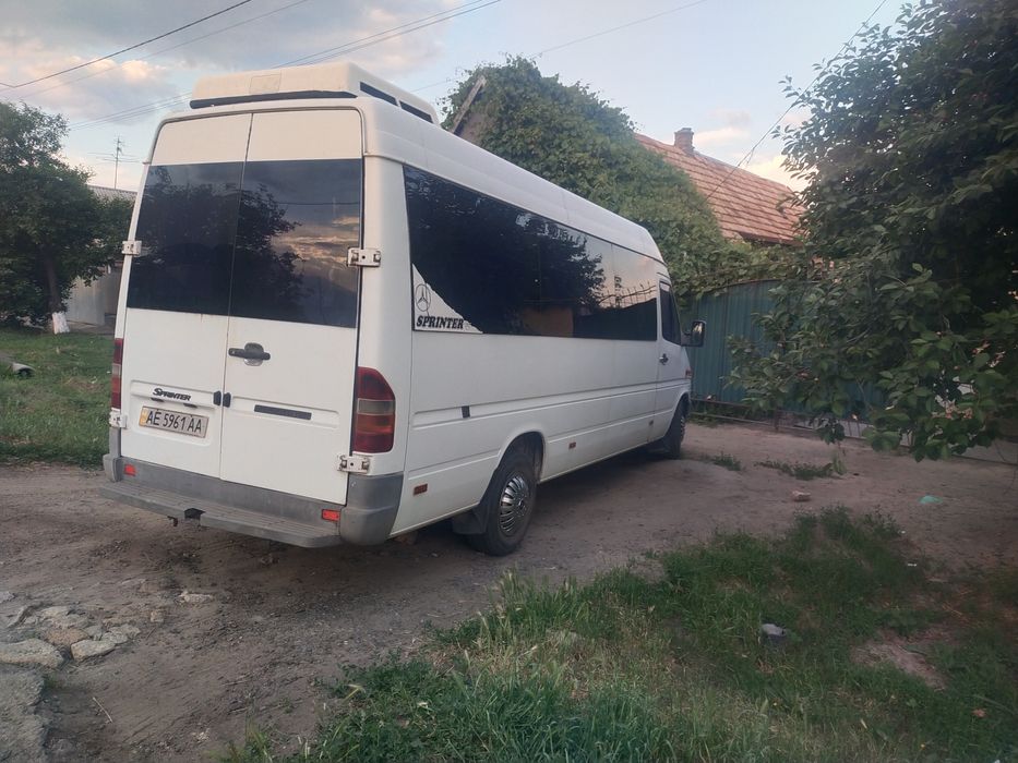 Мерседес спрінтер