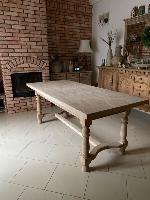 Stół drewniany, duży