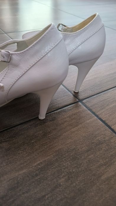Buty ślubne firmy Biały Bucik
