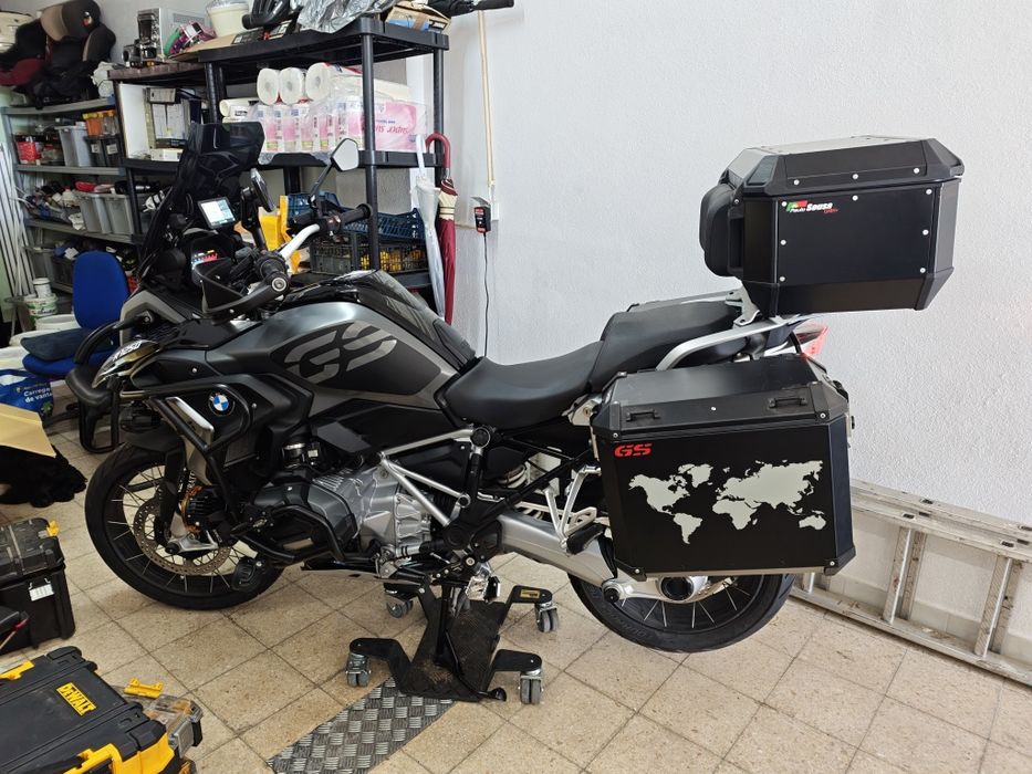BMW R 1250 GS  (versão rebaixada de origem)
