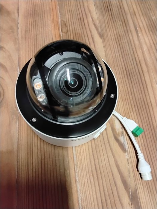 Câmara Hikvision DS-2CD2747G2T-LZS 4MP 2.8-12mm ColorVu