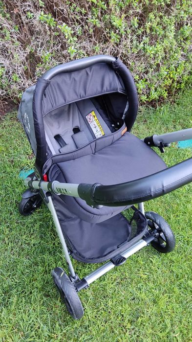 Pierre Cardin Street Set VICKY (Black) Stroller + Car Seat + Bassinet/Carrycot64730298914049123