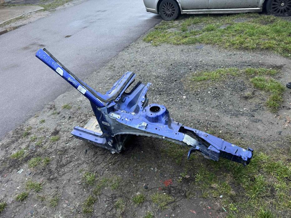 Четверть передняя правая camry 70