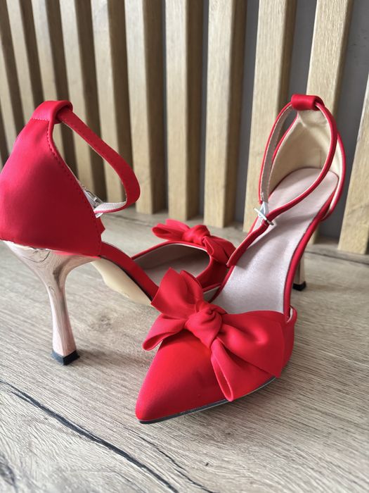 Szpilki czółenka czerwone