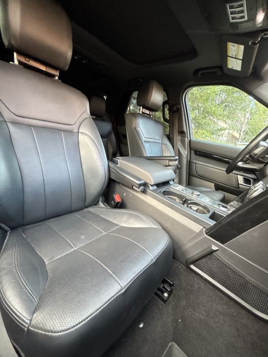 Land Rover Discovery SE 2019 3L AWD