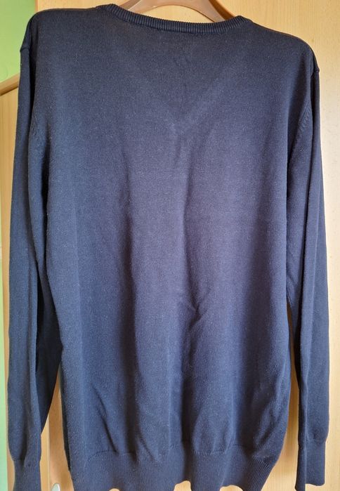 męski pulowerek w serek