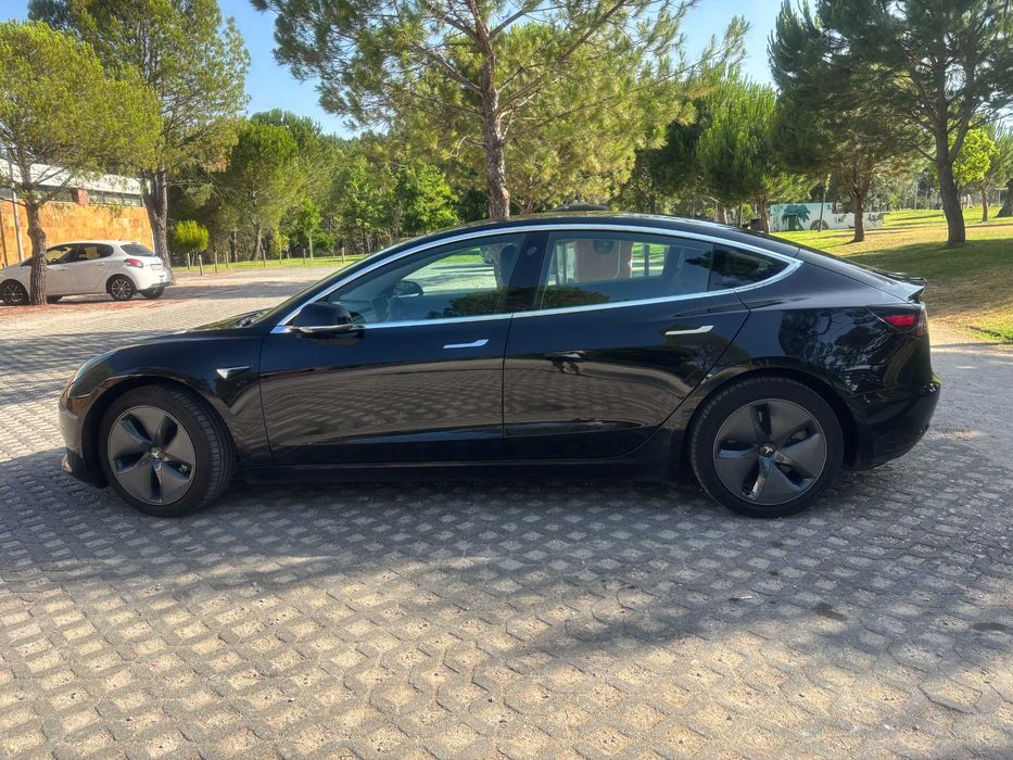 Tesla Model 3 — fotografia 5