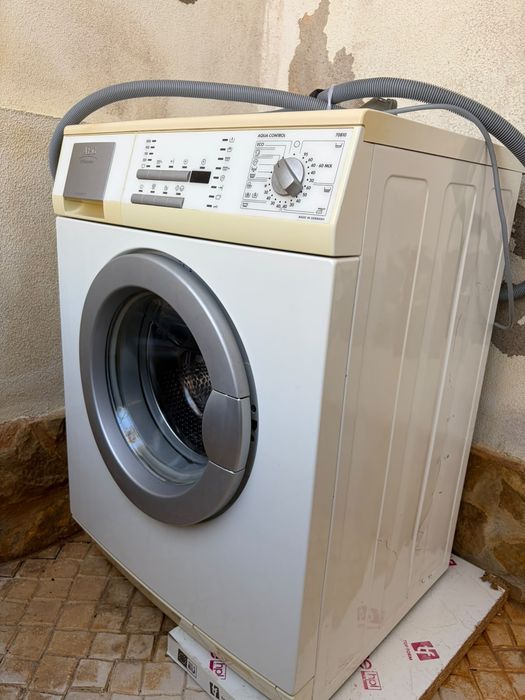Máquina de Lavar Roupa AEG Electrolux Lavamat 70810 – 5 kg – 1000 rpm – Excelente Funcionamento