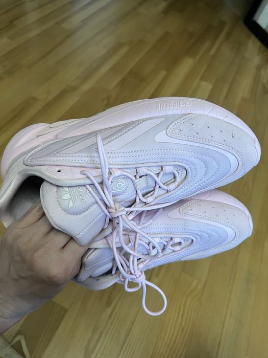 Продам кросівки Adidas