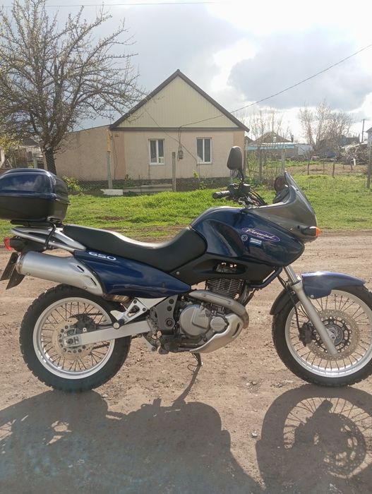 В продажі Сузукі 650 продам срочно