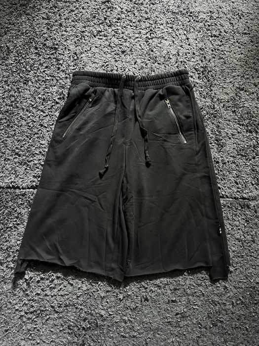 shorts opium - купить мужскую одежду - Цена на OLX.ua