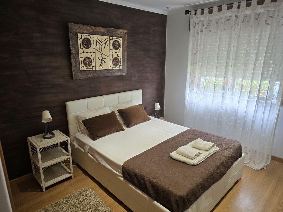 Quarto Estudante Faro c/casa de banho privada