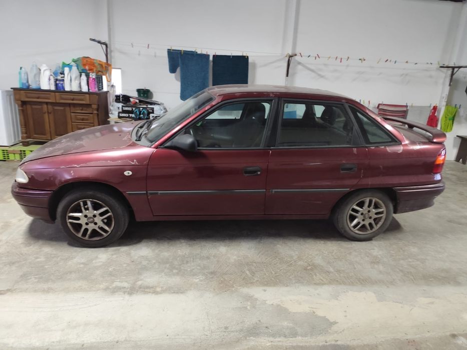 Opel Astra F - traseira longa