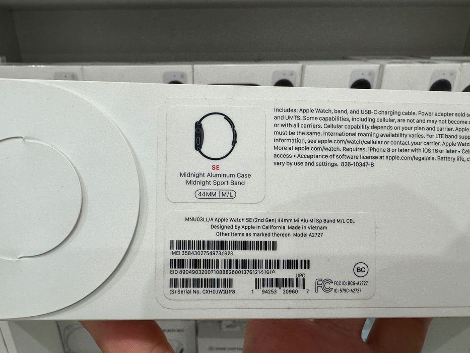 Нові Apple Watch MNU03 SE 2nd Gen 44mm Mi Alu Mi Sp Band M/L CEL Гарантія
