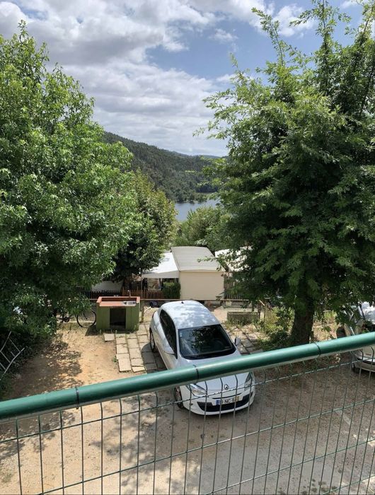 Vendo roulote com avançado