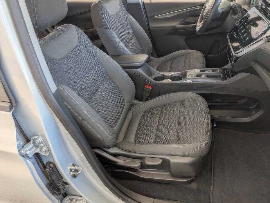 Chevrolet Bolt EV 2LT      2023