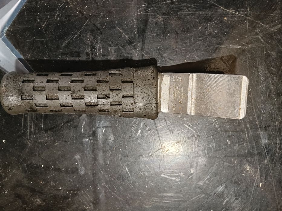 Ferramenta para abrir bomba de travão de bicicleta