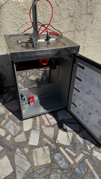 Maquina cerveja com frigorifico