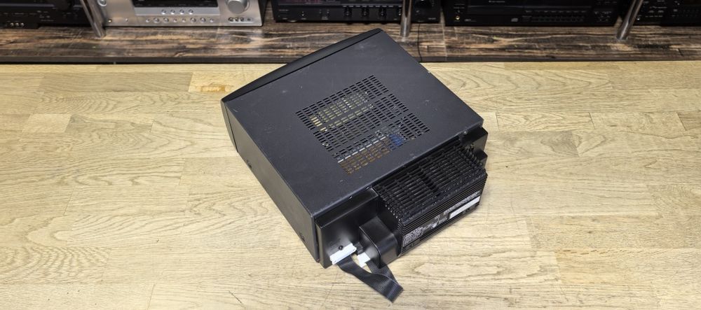 Підсилювач Technics SE-CH404/6Ω