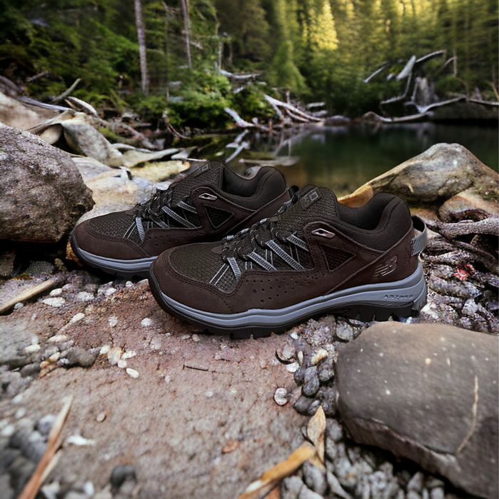 Продам кроссовки