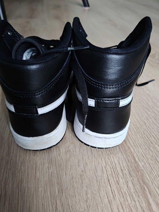 Buty sportowe Air Jordan damskie r. 39 NIKE