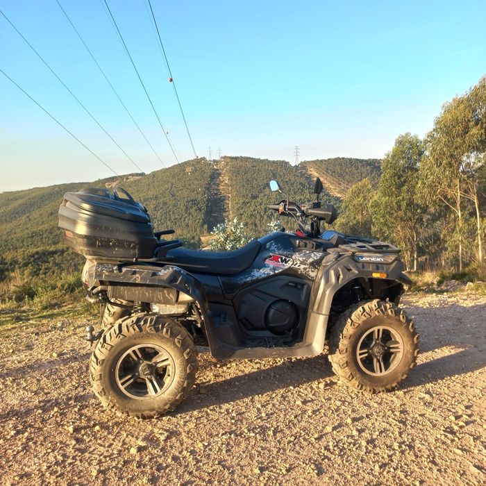 Moto 4uatro loncil