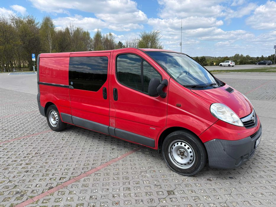 OPEL VIVARO 2.5CDTi LONG 2010r Brygadówka