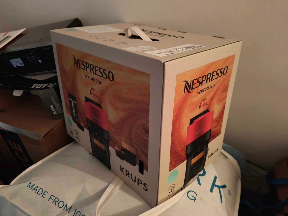 Máquina Nespresso Vertuo em Excelente Estado
