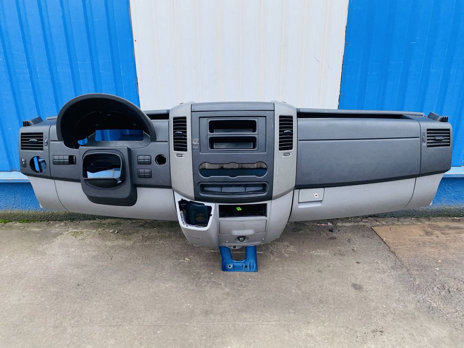 Торпедо Спринтер 906 торпеда Крафтер передняя панель Sprinter 906 шрот