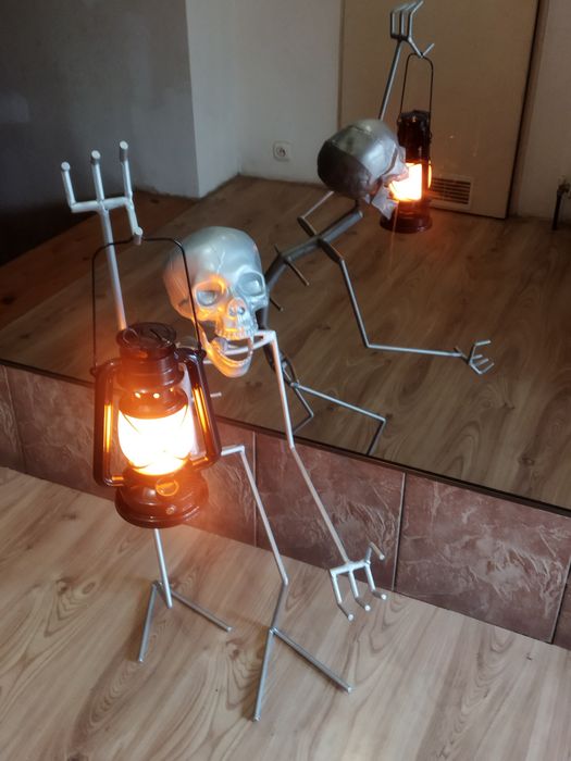 Lampa lampka ludzik kościotrup